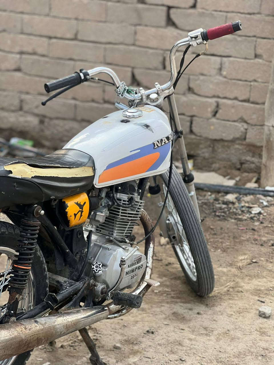 السلام عليكم دراجة للبيع اوراق صولي السعر 400وبيهء مجال مكان ناصريه مركز ***********
