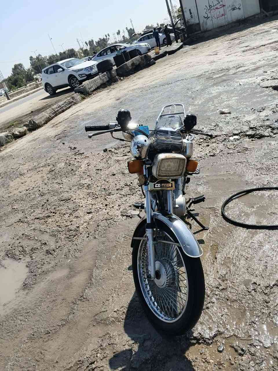 تايكر ٢١ اوراق سكنر دراجه حلوه وكاعده مكان جبله *********** سعره ٤٥٠
