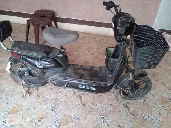 دراجه شحن كامله سعرها 170 مكان بهرز ابو خميس ***********
