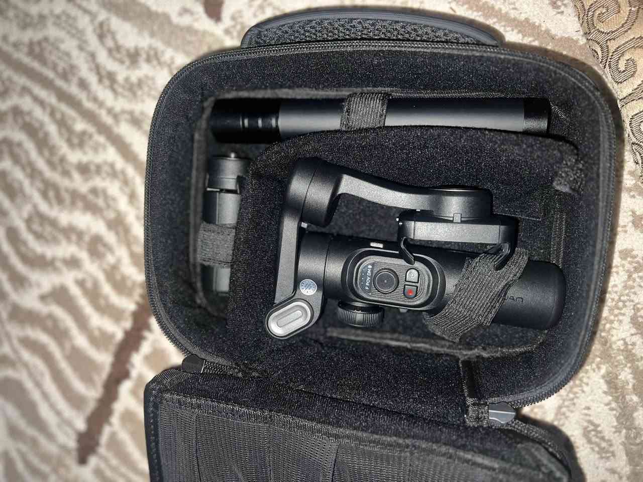 جيمبل موبايل Aochuan Smart XE Combo 1
(3 Axis Stabilizer)

📸 مناسب للتصوير الاحترافي + صناع المحتوى

تيك توك | يوتيوب | انستغرام

✨ المميزات:

• تثبيت قوي بدون اهتزاز 🔥

• تصوير ناعم (سينمائي)

• إضاءة مغناطيسية RGB

• سهل الاستخدام وخفيف

• يدعم أغلب الموبايلات

 

📦 الملحقات كاملة:

✔️ كيس أصلي

✔️ إضاءة مغناطيسية

✔️ كيبل شحن

✔️ كتيبات

سعر قيم وخذ يوجد توصيل 

�


**إذا كنت صاحب هذا الإعلان وتريد حذفه لأي سبب، رجاءا أرسل رسالة إلى الدعم الفني**