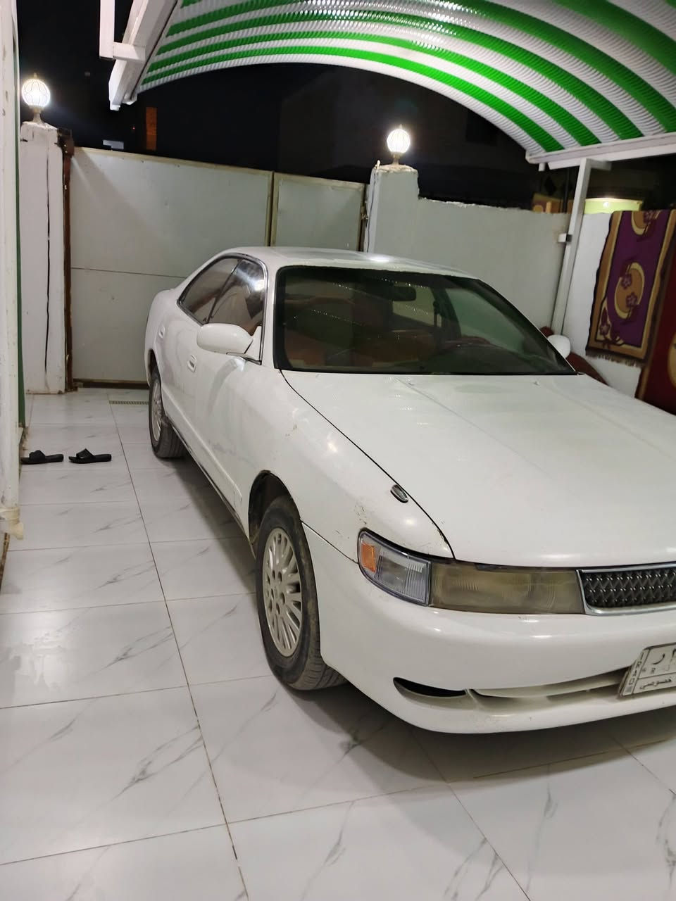 السلام عليكم 
سياره شيزر نفخ موديل 93 ماكينه وكير جدد تخم تاير جديد ممقفوله من الكص ونقل جثه جام كهربائي اربعه كهربائيات كلها شغاله حداديه 80% سياره جاهزه مال جناي اي نقص ما بيها رقم انبار تحويل مباشر مكاني نجف خان النص السعر 41 وبيها مجال الرقم ***********
