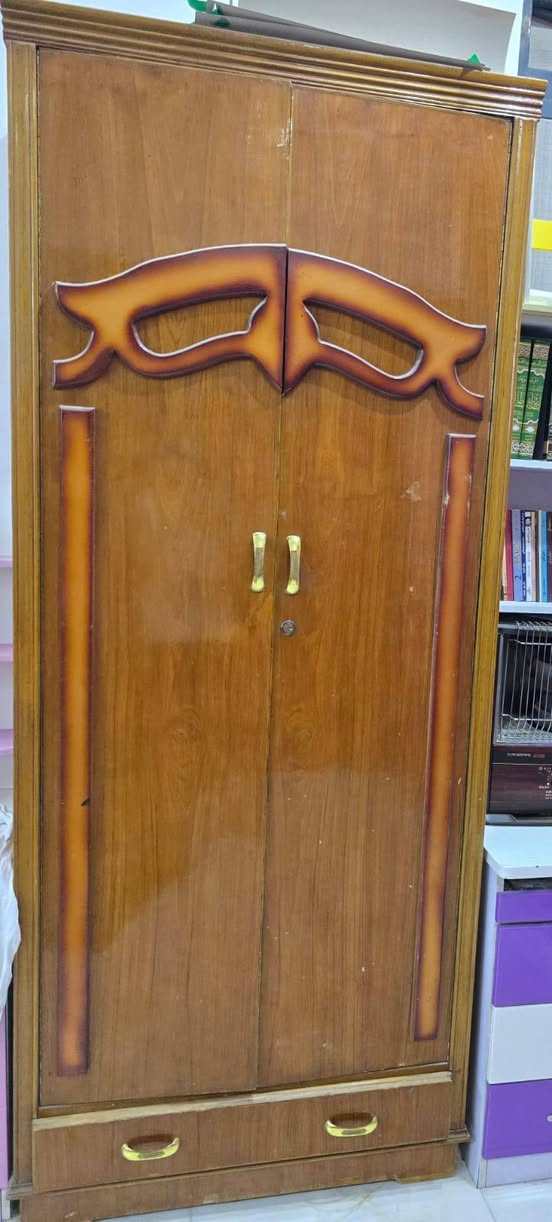 غرفتين للبيع وحدة تركي والثانية عراقي درجة اولى صاج من الداخل والخارج
ماعرف سعرهن والله قيم وبالعافية عليك 

مكاني بغداد مدينة الصدر 

***********
