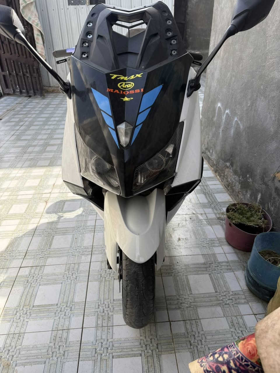 دراجه للبيع تي ماكس ٢٠١٤مكفوله بس بيه طخه بل الكفر بل صفحه مستعجل عله بيعه سعره ٣٨وبيه مجال مكان حله حمزه الغرب  بس دشبوله عاطل والباقي كله شغال عايزه بس دشبول سعره ٣٨ وبيه مجال ***********
