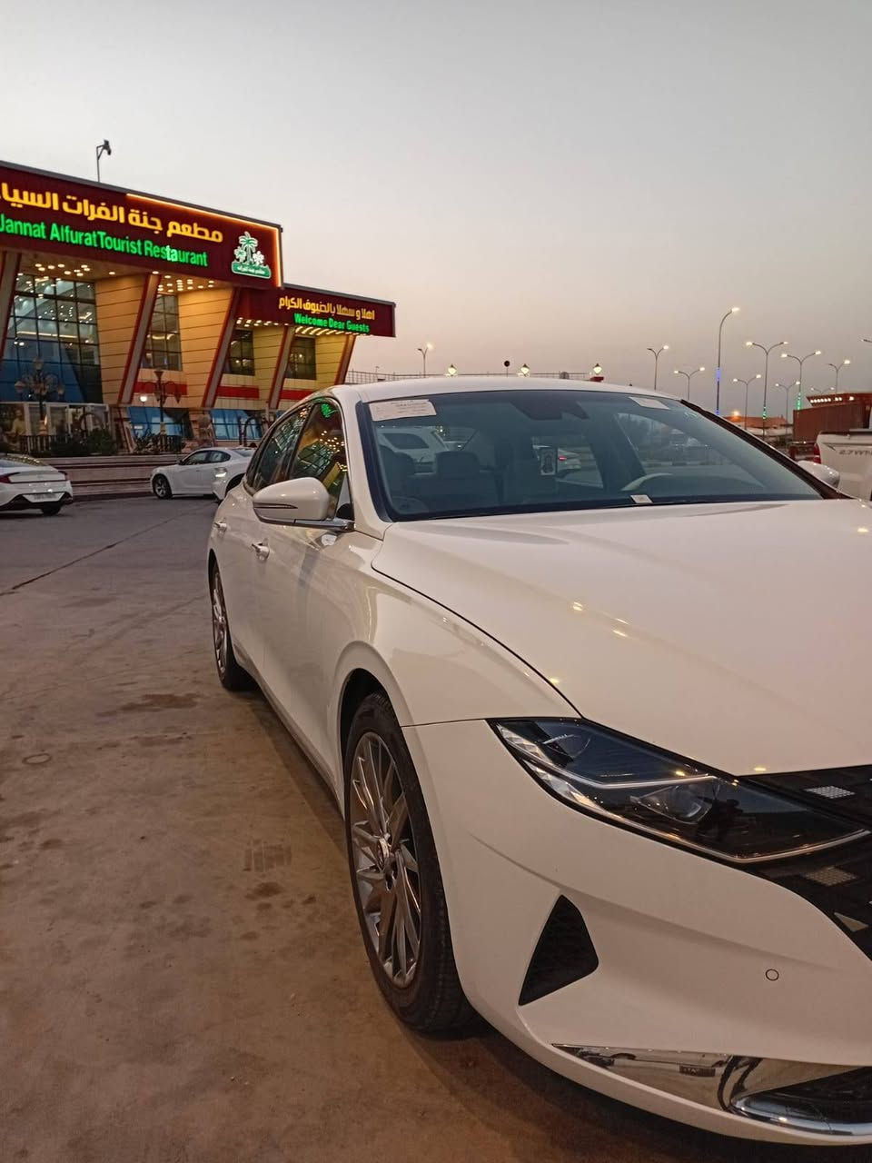 سلام عليكم ازيره موديل 2023  كفاله عامه من الضربه والصبغ والتبديل وشخط سياره فول مواصفات داخل ابيظ ويل كروم سعره 8 اواق سياره ماشيه 35  الف جاهزه من كلشي بيع فقط السعر 228 وبيهه مجال مكاني ديوانيه اتصال عل رقم ***********
