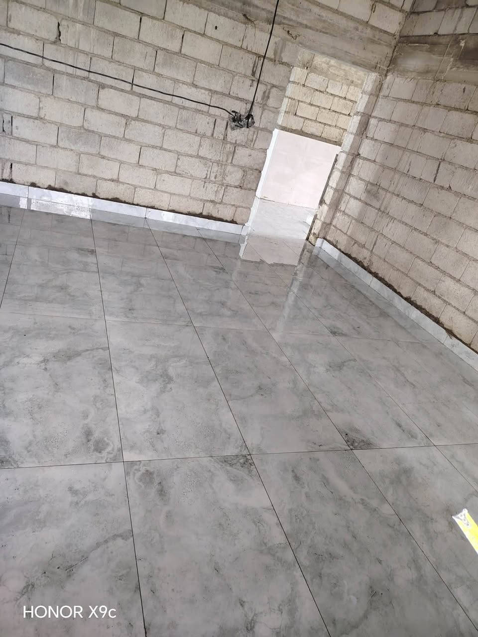 كادر خلفات سيراميك متفرقين
‏📌 تركيب سيراميك بجودة عالية
‏📌 تصاميم عصرية وتنفيذ حسب الطلب
‏
‏🧰 التزام بالوقت – أسعار مناسبة
‏🟦⬜ نعمل بكل أنواع السيراميك 
‏
‏📲 للحجز والاستفسار: ***********
‏
‏✨ خلي بيتك أجمل… وشغلك بيد أمينة
‏موقع كركوك وجميع لمحافظات نشتغل 
‏
