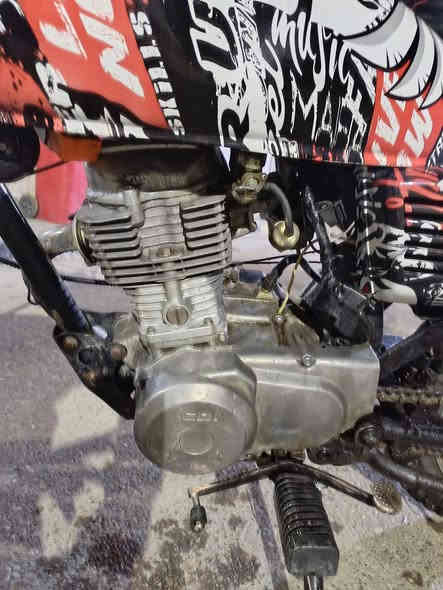 السلام عليكم من رخصة الادمن المحترم 
***********
نامه اربعه كير 2020 الدراجه جاهزه كهربائيات كلها شغاله وكامله دبلات تخم تاير امامي خلفي جديدات بيها خيط تبخير وبيها الجبنه من صفحة الملف تنضح دهن تحتاج تبديل الدراجه بدون اوراق اتكاتب وياك واكفلها سرقه وعشاير مكاني دوره سعرها 275 للأستفسار ***********
