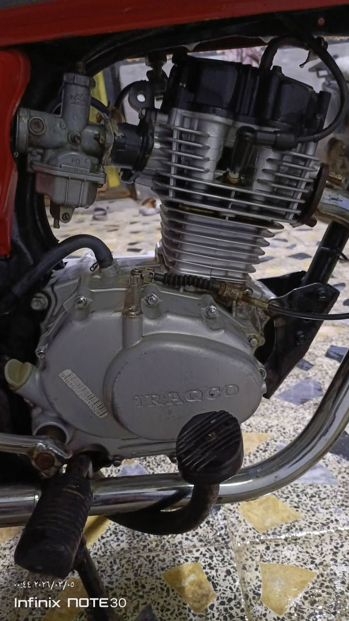 سلام عليكم دراجه ارشا ادوات دراجه نضيفه ما مفتوحه سعره 450وبيهه مجال بسيط مكاني كرمه علي الإستفسار ***********
