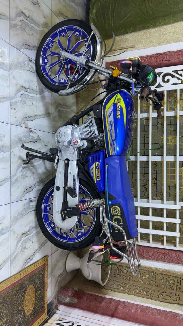 سيفان اللبيع موديل 25 كفاله بمعنه كلمه دراجه  صالهاء 32 يوم من طالعه من وكيل وصل معرضهاء موجود ماشيه 108بس سويج بصمه ريموت بصمت اصبع هندر  كلهاء شغاله نكره سلف جهاز نذار  كهربائيات كلهاء شغاله اوراق كامله شوف او اقتنع يلا تخابر سعر780او بيهاء مجال مكان حله مركز ***********
