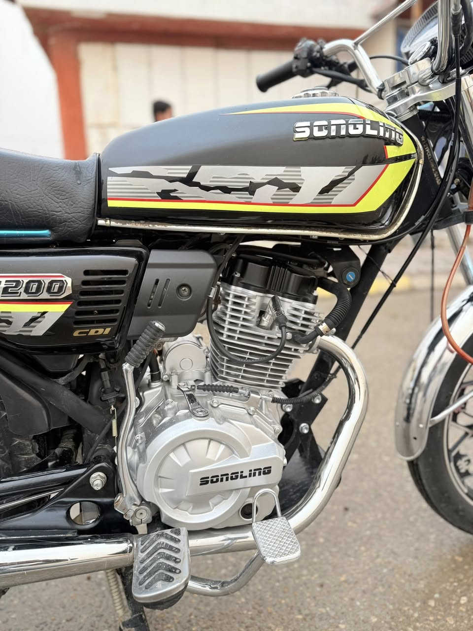 دراجه سولنيك 5گير 2024صفر محرك 200كبس ماطور اينقص مابي تشغيل بصمه وبي تحكم عن بعد يعني من بعيد يشتغل تجي تشوفه احلا من الصوره سعر 650شراي طب خاص او انتصل ***********
