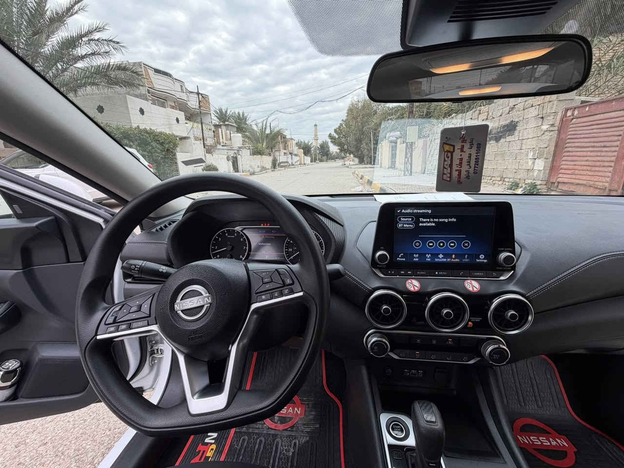 السلام عليكم جميعاً
سنترا 2025 للبيع او مراوس دخول جديد ماشيه3000لون ابيض رقم بغداد باسمي 
ظرر فقط بنيد مبدل صوره الحادث مرفقه بالصور 

المكان ديالى بعقوبة 
للاستفسار ***********
