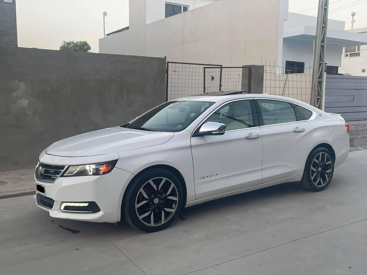 موديل v6 2017 lt2
فول مواصفات
رادار (امامي_ خلفي_جانبي) 
حساسات سرعة
تحديد مسار
تشغيل بصمه
باب بصمه
تبريد قطعتين
كشن تدفئه (مقعد والضهر)
قاصه + مكان مخفي للشمسيه
تشغيل كاربلي واندرويد بلادي
دواخل شكري جلد 
بنوراما
ماشيه 166 كيلومتر 

الحادث / جامرلغ وبونيد سرقه. بدون ضربه وبدون ايرباك بدون دواخل 
جامرلغ خلفي شبر كارت
للاستفسار *********** كركوك, العراق
