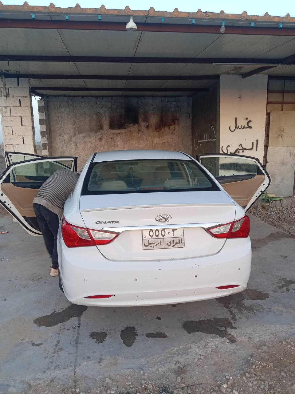 سلام عليكم سوناتا  2013مصبوغه عام اثر حالوب   تبريد شغال حداديه جديده مكان مفرك غماس سعر 105وبيها مجال ***********
