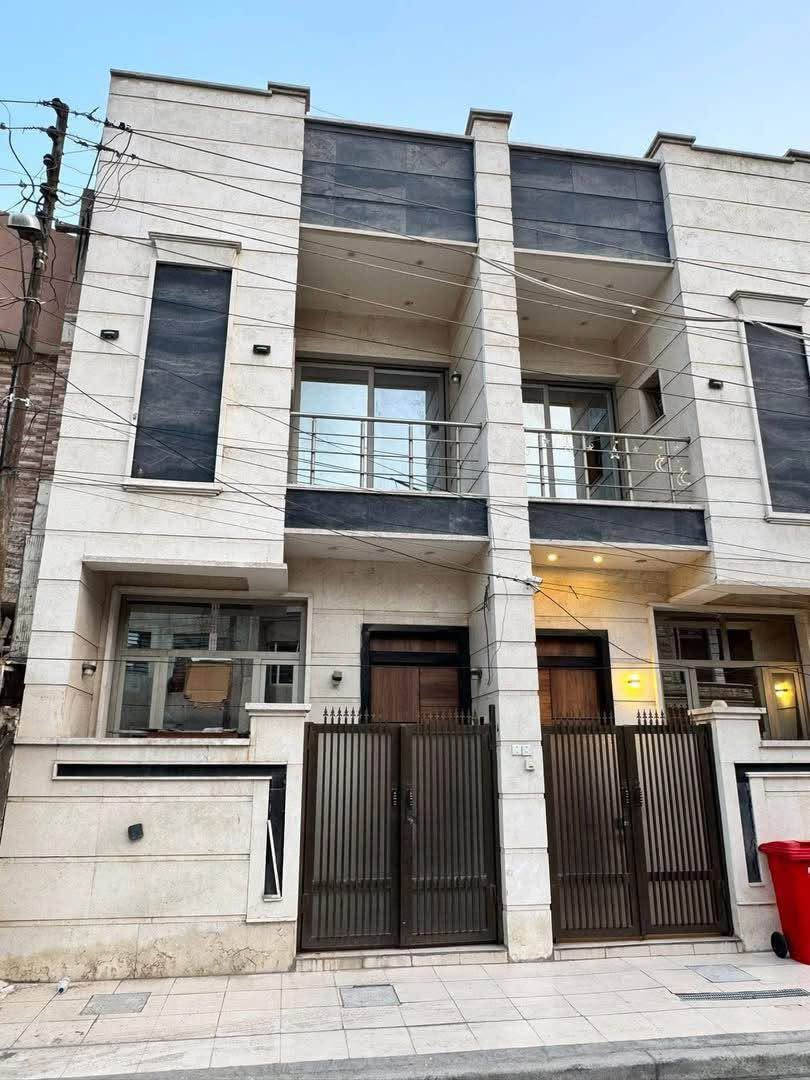 �✨ للإيجار في السيدية ✨🏡

🌟 بيت بمساحة 50م
🛏️ يتكون من:
✅ 3 غرف نوم
✅ صالة واسعة
✅ مطبخ مرتب
✅ خدمات متكاملة

💰 السعر: 850 ألف دينار عراقي
📞 للاستفسار ***********
🏦مكتب قمر للوساطه العقاريه🏦 Colombo, Sri Lanka
