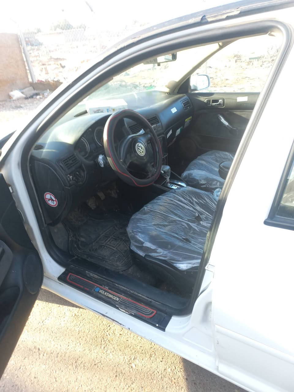 سياره كولف  موديل 2000  خصوصي  محرك 2000 كير اوتماتيك  خير من الله  تبريد نقص غاز   صدر خير من الله  عارضه 47  وبيه مجال  حق الجيه  رقم الهاتف  *********** مكاني بغداد
