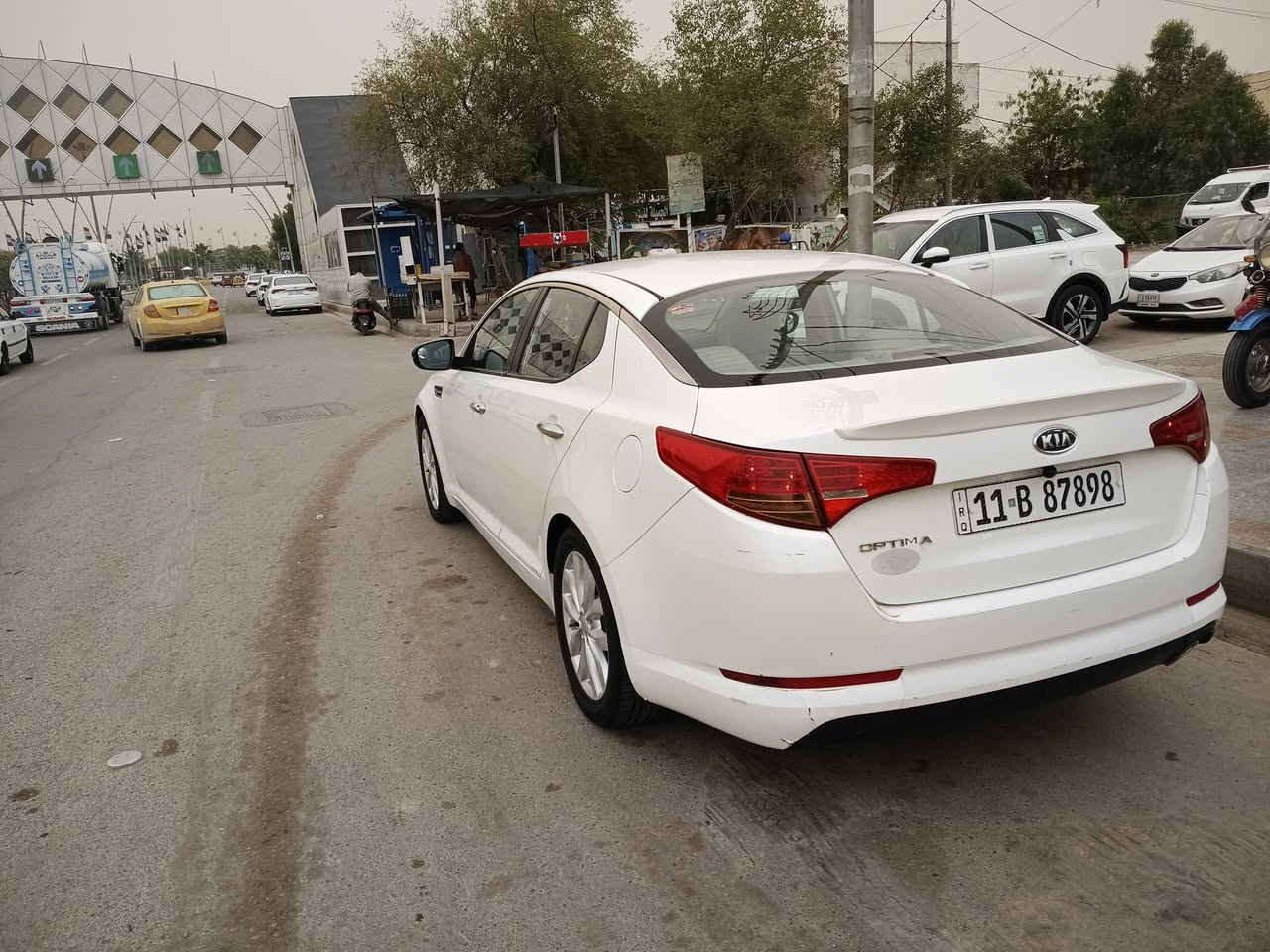 للبيع كيه اوبتيما ٢٠١١ مكينه ٢٠٠٠ دوش خليجي رقم بغداد بسمي تحويل  مباشر سياره جاهزه الاخير مكفول مكينه وكير  شرط 
 رش باب خلف سايق وجملغ اثر شخط  وبيه مقدمه بنيد شطح خفيفه بارد رجع بس محبته وضبغه حداديه جديده منظومه تبريد جديد سياره باتري تخم تاير جديد 
منضومه الاحتراق جديده حتى تانكي نزلته تنظف سياره ترايك من البصر الى دهوك خير من الله  مكاني كوت معروضه ١١٥ 
***********  و ***********
