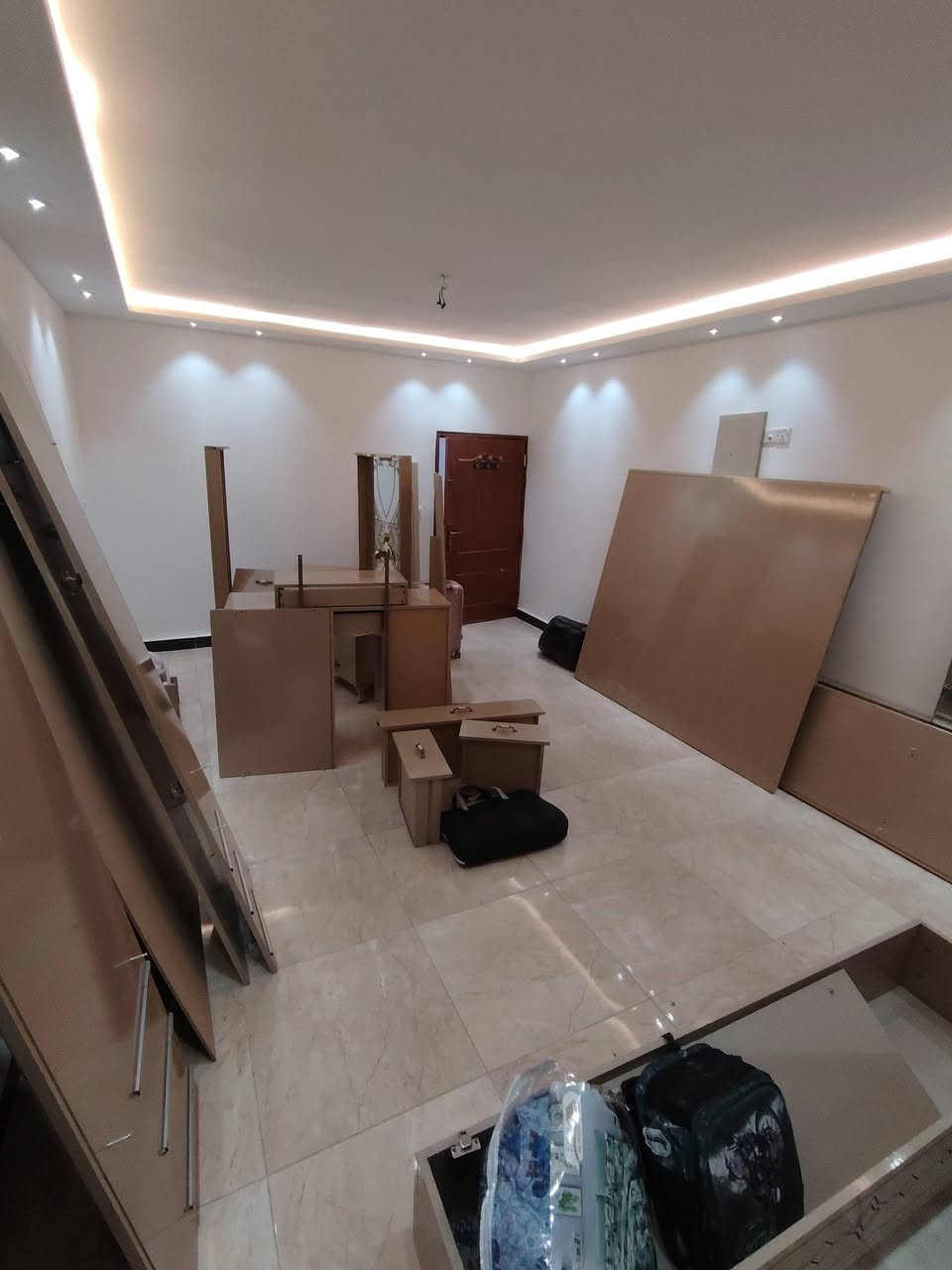 ويانا_صار_كلشي_سهل 💫
شركه  الاريج لنقل الاثاث المنزلي
واتساب/اتصال ﴿***********﴾
واتساب/ اتصال ﴿***********﴾
🔺 تريد نقل اثاث بيتك مع شركة الاريج داخل المحافظات او من بغداد أو إقليم كردستان أو المحافظات الجنوبيه أو بالعكس كل ما عليك الاتصال بالارقام التاليه :
واتساب/اتصال ﴿***********﴾
واتساب/ اتصال ﴿***********﴾
🔺نتكفل بكافة الموافقات الامنيه للتنقل بين المحافظات وتتوفر وصولات نقل داخل المحافظات ومن محافظه إلى أخرى
اتصل وخليك مرتاح 
⬇️ واليكم تفاصيل هذه الخدمه الفريده من نوعها في العراق 🇮🇶🇮🇶
🔺سيارات هينو _ كنتر _ كيا 🚛🚚
🔺فتح وتنصيب الاثاث بالكامل
(غرف النوم _ السبالت_الكاونترات_ الخ)
🔺تعبئة اغراض المطبخ الزجاجيه أو الملابس حسب طلب الزبون
🔺تغليف كافه الأثاث بتغليف خاص للنقل الخارجي بما يضمن سلامة وصوله بدون اي ضرر إلى بيتك 🏠🏚️
🔺 نوفر لك عمال تصعيد وتفريغ الاغراض إلى بيتك أو إلى المحافظات التي تود الانتقال إليها 🧑‍⚖️🧑‍🔧🧑‍🏭
راسلنا عبر الارقام اعلاااااااه
ملاحظه / مدة كل عملية النقل لحين وصوله لا تتجاوز ال 24 ساعه ✈️✈️
