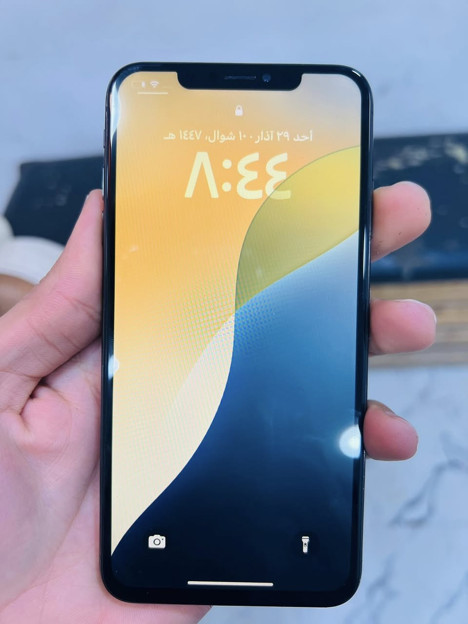 ايفون اكس ماكس ذاكرته ٢٥٦ مبدل بطارية وشاشة الأصليات سعره١٧٥ جهاز حلو وتاخذه تفحص وتكمل وتبقية يمك لحد ماتقتنع عنواني الحر ***********
