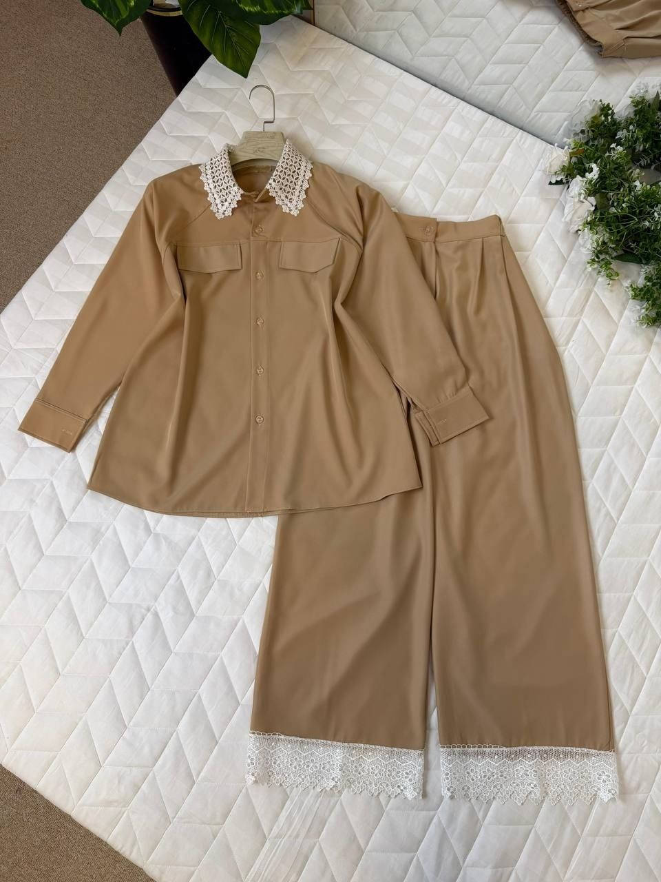🌸 طقم قطعتين  دابل ايطالي مبطن   كولتي عال

القياسات- 38 40 _42-44-46-48


**إذا كنت صاحب هذا الإعلان وتريد حذفه لأي سبب، رجاءا أرسل رسالة إلى الدعم الفني**