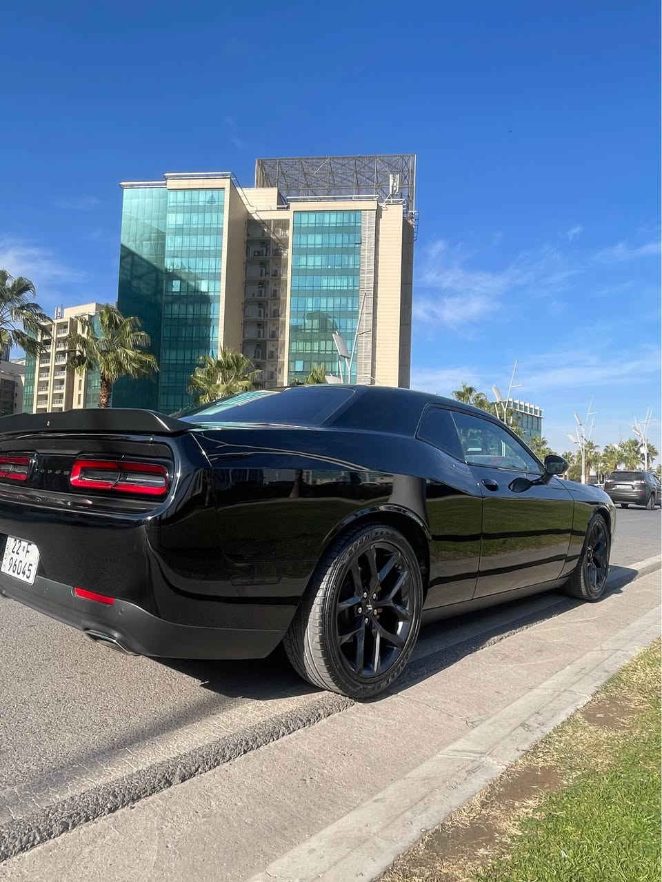 دوج جالنجر 2022GT 
موصفات الجي تي المعروفه 
قطعه وحده فقط صبخ(بونيد) 
ماشي ٦٥ كم 
كهربائيات كير محرك اكسل بشرط 
السياره على وضع الشركه مملعوب بيها ابدد 
التوصل فقط اتصال ممتواجد ع النت 
(***********) 
مكان السياره اربيل أربيل, العراق
