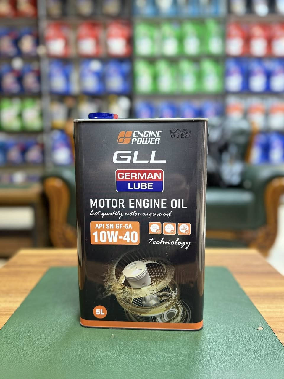 بفضل الله تم وصول GLL 
GERMAN LUBE.  
5لتر 
HD50 _20w50_10w40_10w30_5w30_5w20

تم تطوير زيوت محركات سيارات الركاب لجميع أنواع المركبات ، ولا سيما لأحدث المحركات المزودة بأحدث أنظمة تنظيف غاز العادم. إن الجمع بين أحدث التقنيات المضافة والزيوت الأساسية عالية الجودة يخلق الأساس لحماية موثوقة وطويلة الأمد للمحرك. حتى في ظل أقسى ظروف التشغيل، تشكل زيوت محركات خليطا مثاليا من التشحيم لحماية أجزاء المحرك من التآكل
📍بغداد السنك كراج الطوابق قرب جسر السنك
#شركة_الحاج_جبار_الربيعي_لتجارة_الزيوت_والفلاتر

‭0770 794 9290‬
