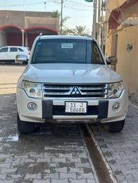باجيرو 2010مكفوله كفاله عامه ماشيه 200الف سياره رقم بغداد بسمي السعر 1...