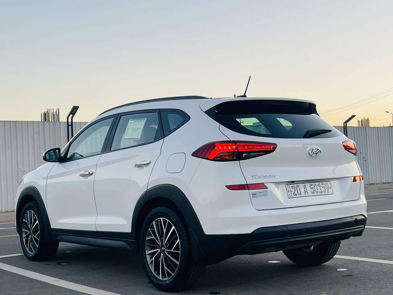 توسان ٢٠١٩ خليجي فول
سعر ١٦٩ بيهة مجال شراي
بيهة صبغ ربع بنيد اثر ضربة جلب اجلكم اللة بيهة صبغ بين بابتين اثر طخة دراجة كلش بسيط تقريبن ربع بيهن صبغ
موصفات فول 
شاشة جبيرة كامرة حساسات 
كنشات جلد + كهرباء داخل بيجي
ليت ٣ عدسات زنون لد امامي خلفي
شاير بلمري مري شفط بلارما
ويل كب كروم تحكم ستيرن جهيتن
مانع نزلق شاشة عطلات 
سيارة جاهزة ما بيهة اي نقص
مكان سيارة بغداد الشعب
رقم دولي جديد بسمي تحويل ثاني يوم
رقمي ***********
