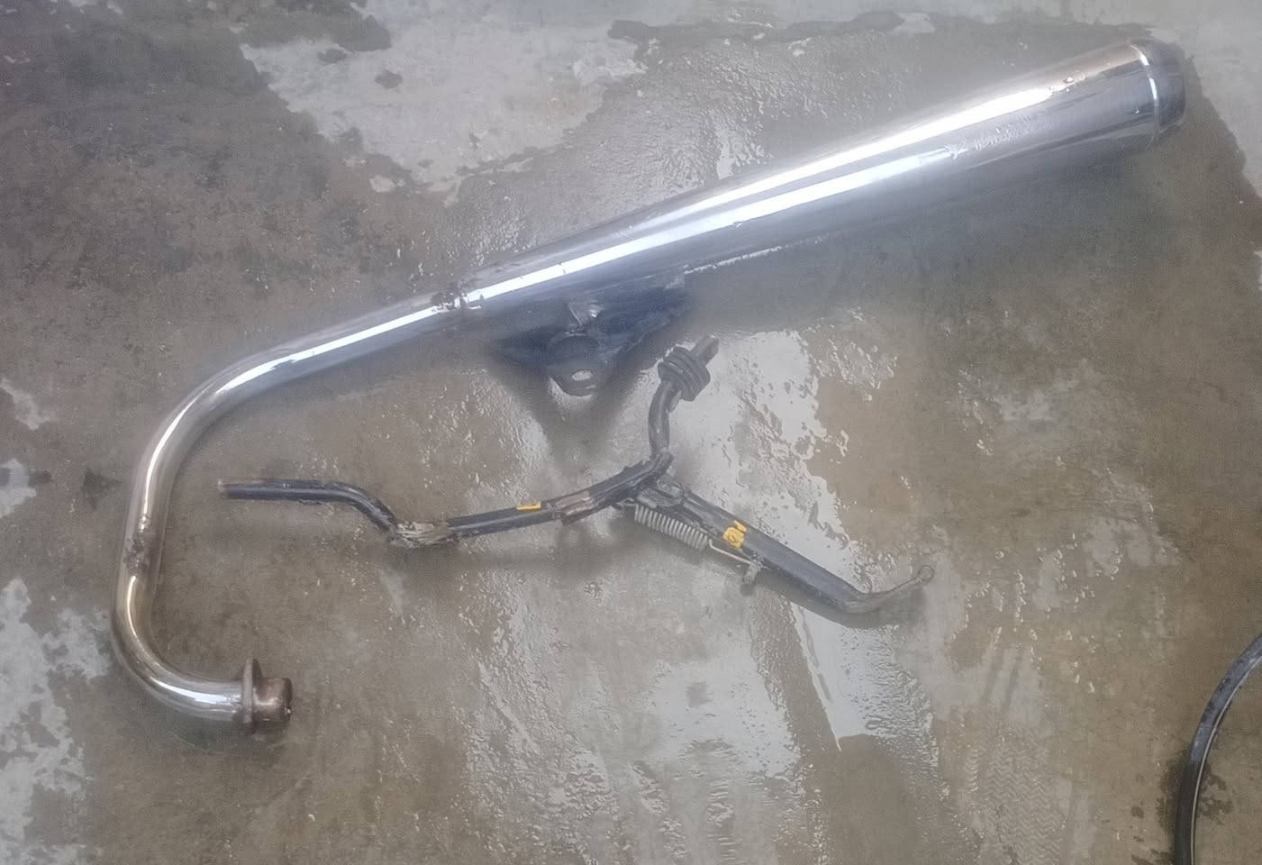 من رخصت صاحب الكروب المحترم 
للبيع ويل وتاير سهم جديد قبل سبوعين شادة وتانكي وصالنصة صوت وجاملغ امامي وستان صفح بسعر مناسب ابيع شلع 
ب 45 والشراي بي خير ويدلل 
مو شراي لا تعبني 
مكاني/ بغداد/ الأمين الثانية 
رقمي :- ‏‪***********‬‏
