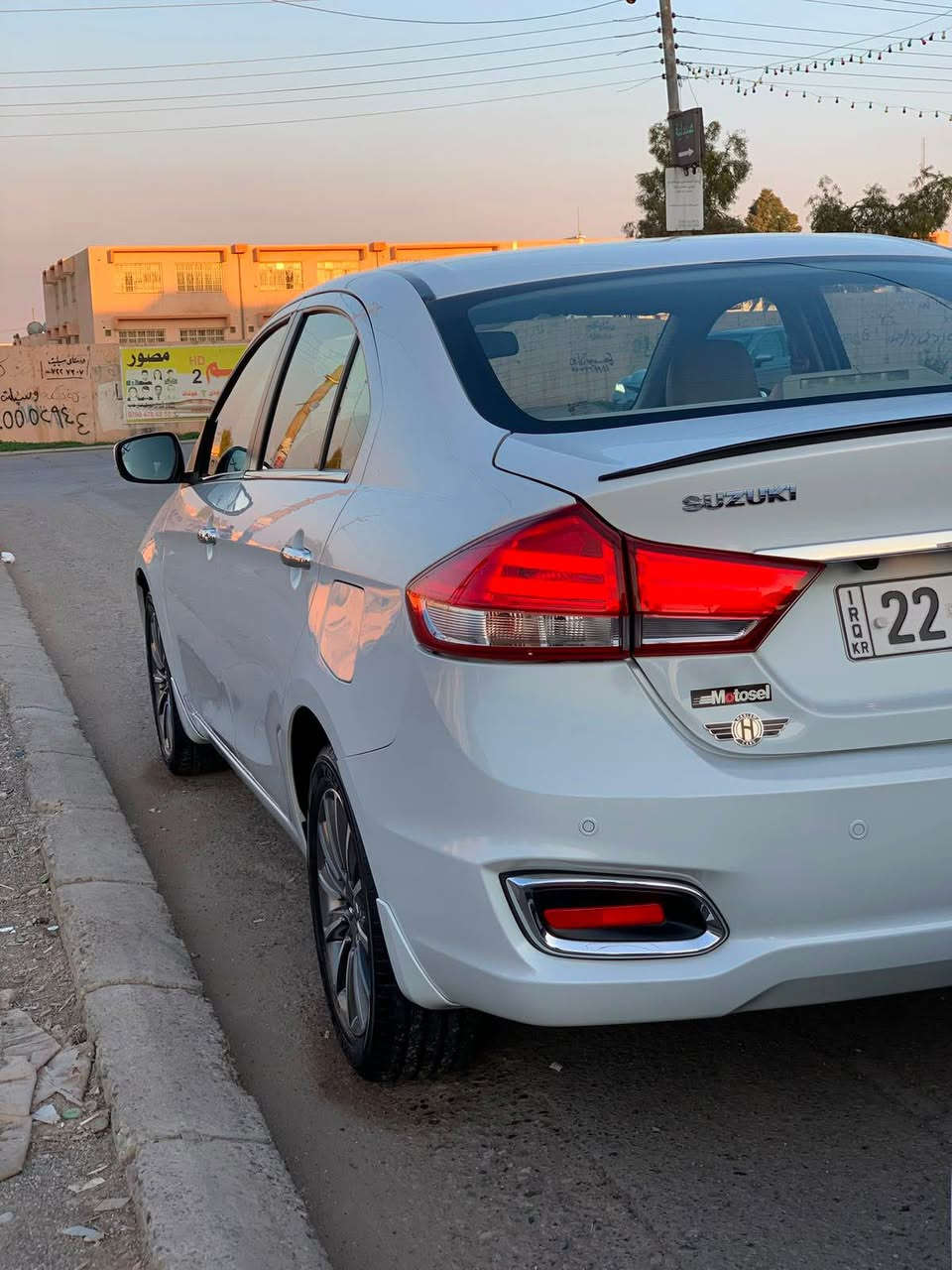 سوزوكي سياز ٢٠١٩ خليجي
فووول مواصفات
بصمة شغال
كشن جلد 
تبريد مركزي
مراية كهرباء و شفط
كامرة و حساس خلفي
لايت فول ليد اوتو
ويل كروم ١٦ تخم تاير جديد
انارة داخلي ليد
سيرفس كامل للسيارة جاهزة دينار مصرف مابي 

السيارة بيها ٢ قطع و نص بخ بدون حادث بدون دواخل دبون ايرباك كلشي بشرط
تحويل وكالة بشرط السيارة رقمها اربيل و مكانها اربيل
***********

سوزوكي سیاز ٢٠١٩ خەلیجی
فول مواسەفاتە بەس سلاید بیە
بەسمەی دەرگا 
ئاوێنە کارەبا و شەفت
ویل کرۆم حەجم ١٦ تاخم تایەی نوێ لەسەرە
لایت پێش و پشتی لیدە بیلادیە
کوشین جلد ناو لید رەنگاورەنگ
کامیرەی دواوە حەساس
تەبرید مەرکەزی

تازە سێرڤس کرایە هەموو شتی نوێیە
دوو پارچە و نیو بەس بەخە بێ ژۆرێ بێ ئێرباگ یەک دوو قۆپی هەیە لە قەلبی.
مەکینە گێر کارەبایی هەموو شتی بە شەرت

*********** أربيل, العراق
