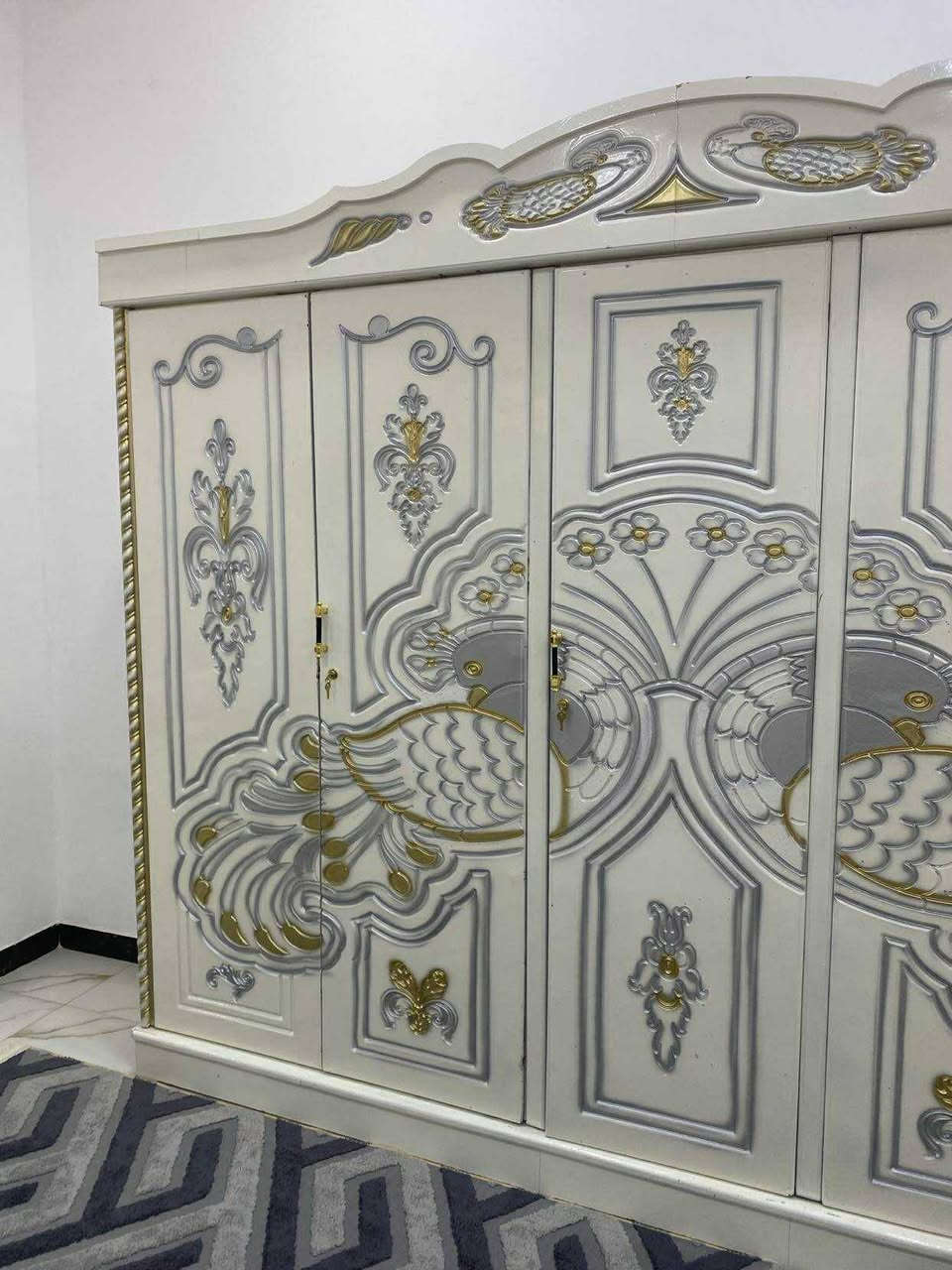 غرفه نجاره سعر ٧٥٠وبيه مجال لشراي غراف يريده يراسل وتساب ***********
