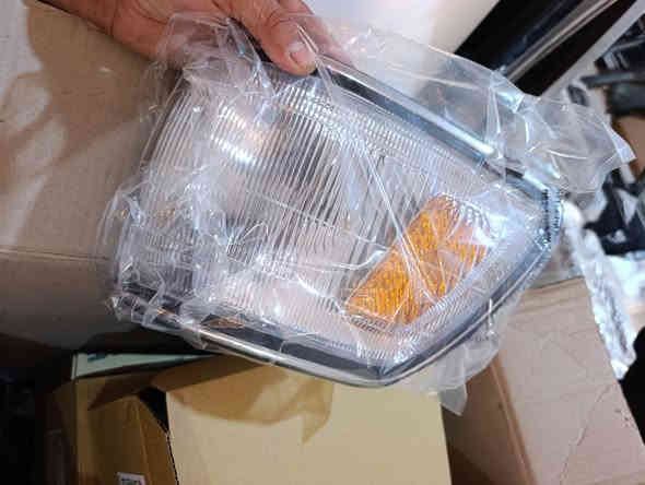 وصول بك لايتات مع لايتات.   تجاري 
بطه فصل.   متصل 
لايتات بطه فصل.    متصل.   
بك لايتات أرنب 
لايت أرنب 
لايت مارك نفخ 
لايت مارك عدسه عظم  العنوان سوق الشيوخ طريق العكيكه السايدين مجمع ***********.    خدمة توصيل جميع المحافظات
