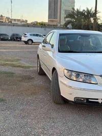 ‏سلام عليكم للبيع. . .  ‏ازيرا 2009 شركه القاصد  ‏محرك 3300 جديده  ‏رق...