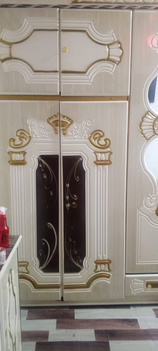 سلام عليكم غرفه عراقي تصميم تركي نضيفه زلغه مابيه قبل ربع تشهر من شتريته كنتور تلث بيبان مكاني ناصريه اسديناويه رايده مليون 100 
***********

