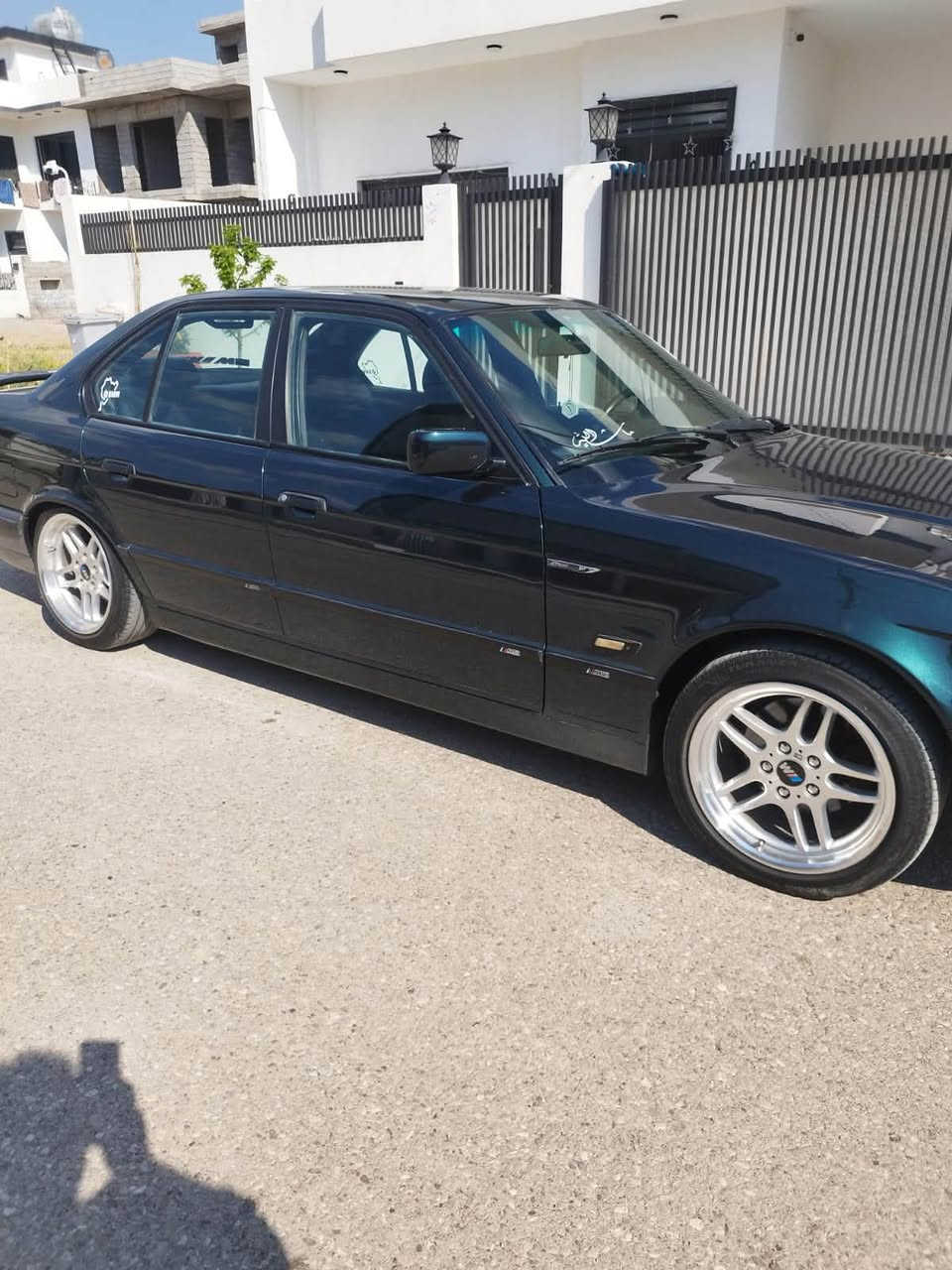 سلام عليكم اخواني العزاء.   سياره bmw. سياره اصل 525 اوتماتيك موديل94اصل وفصل وارد يابان.  تبريد 🥶ثلجج منضومه جديده. منضومه زنون شمسي وكاله   حداديه خلفي امامي.  جديد خير من الله الله شاهد سياره متعوب عليهه مال جناي   رقم اربيل سنويه جديد   مكان السياره دياله بعقوبه موشراي لتعبنه ***********.       السعر.     73وبيهه مجال.      سياره. حلوه احله منل صور الي شراي يجي يشوف بعيونه كل قطعه بسياره انطيهه بشرط
