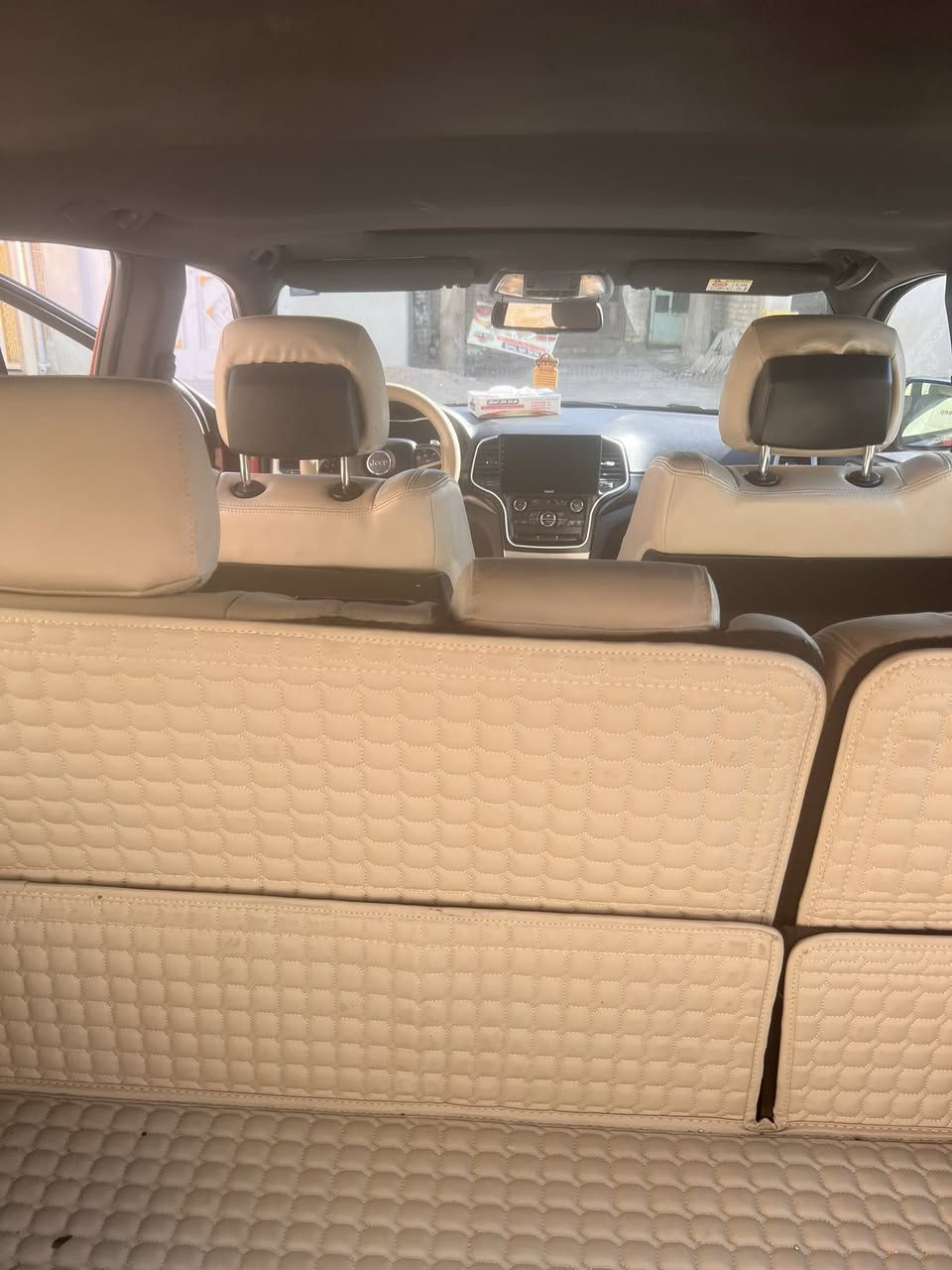 سلام عليكم جيب 14 وارد خليجي مكفوله من الصبغ مواصفات لاريدو مال جناي بيها رصعات اثر حصوه  الدعاميه الاماميه مصبوغه والباقي كلها جاهزه من كل شي السعر 210 وبيها مجال للاستفار اكثر الاتصال *********** باسمي تحويل مباشر
