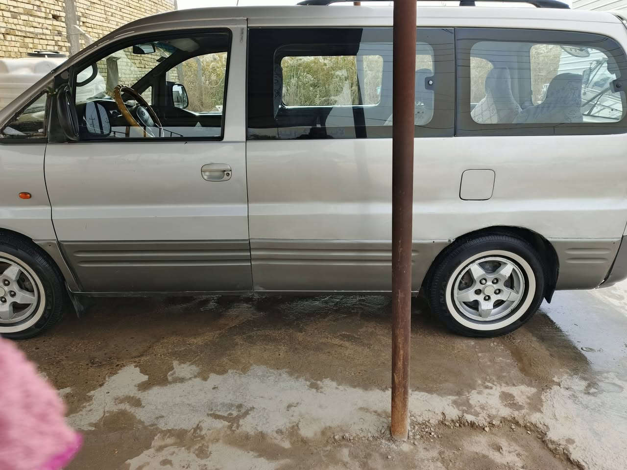 السلام عليكم اعيد النشر بسب الوعود الكاذبة ستاركس بترا موديل 2000 محدثه 2007 سياره جاهزة تخم تاير جديد حداديه جديده تدفئه تبريد شغال 🥶 كير اتو مكينه مسكر سبلاين شواصي واحد معمر والثاني على وظعه بيه طخه بسيطه بالصفحه اليمنه موظحه بالصوره والله يشهد إني من اخذته موجوده بيه سنويه تنتهي 2028 ملاحظه مراسله الصفحه نفسها السعر 75 وبي مجال لطيبين العنوان بابل المدحتيه


**إذا كنت صاحب هذا الإعلان وتريد حذفه لأي سبب، رجاءا أرسل رسالة إلى الدعم الفني**