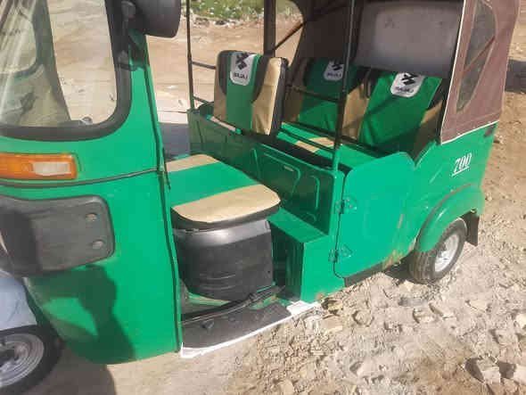 تكتك سنويه شهر ٩ مكان ميسان حيل عسكري سعر ٦٨٠٠ بيها مجال  قليل ***********
