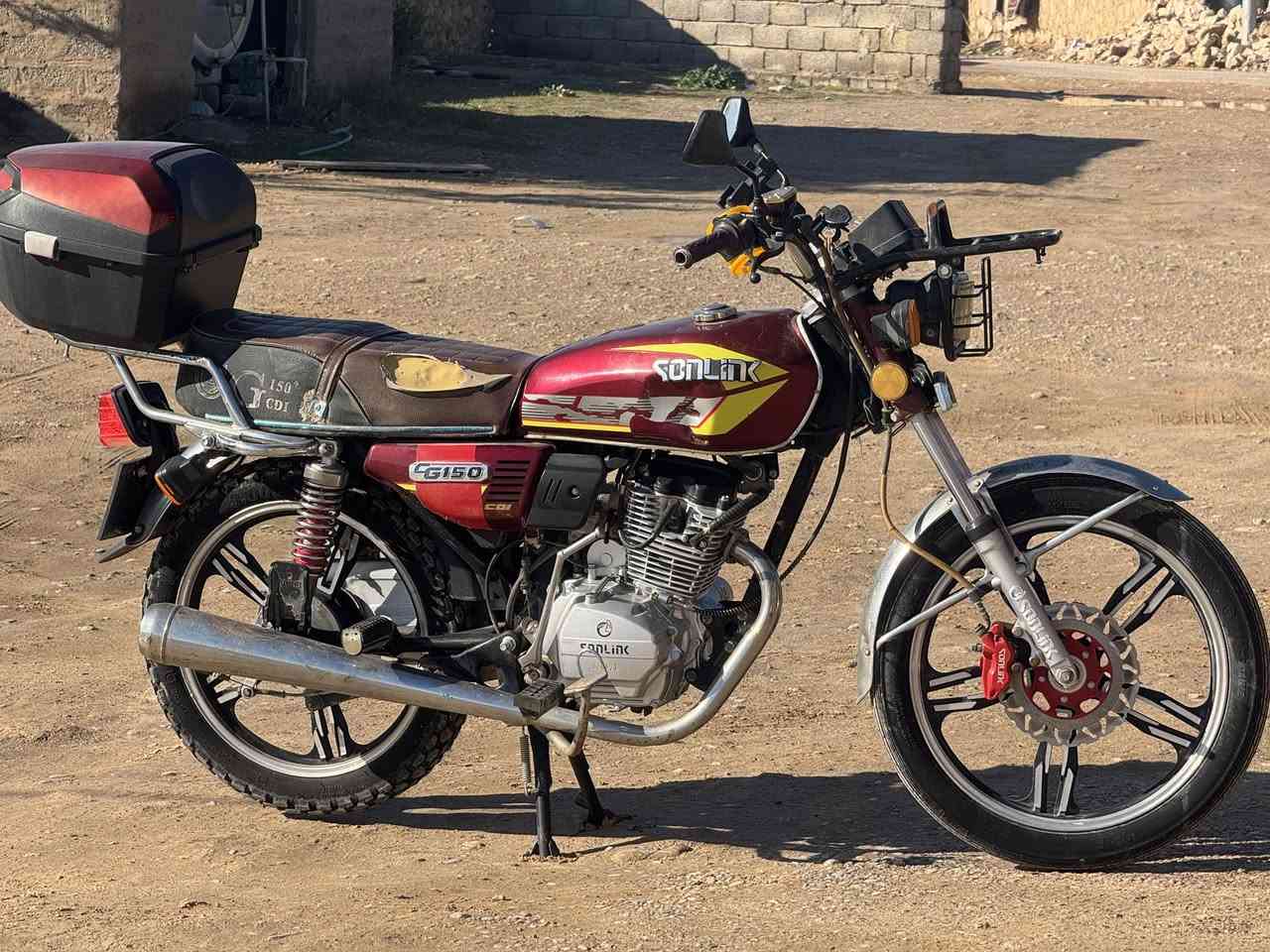 السلام عليكم

سيفان 2023 .
محرك شرط محرك ما مفتوح 
كلشي شغال نگره سلف تشغيل عن بعد ما ناقصه اي شي 
السعر 550 وبي مجال للطيبين -***********
