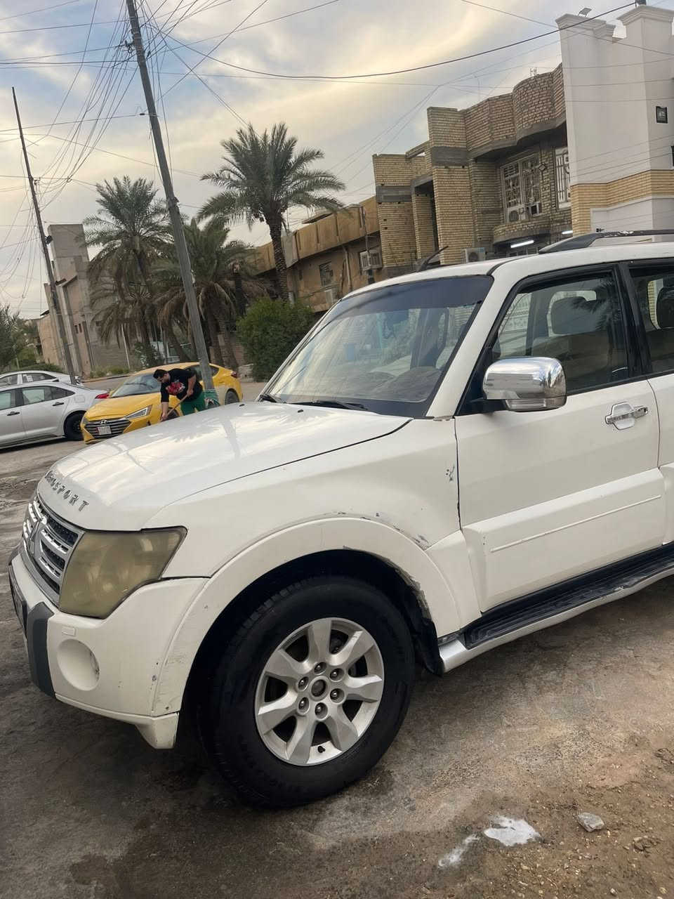 السلام عليكم باجيرو لبيع مديل 2010 رقم أربيل بسمي مصبوغه إحرام سعر 105 وبيها مجال تحياتي 
او مراوس 
***********
