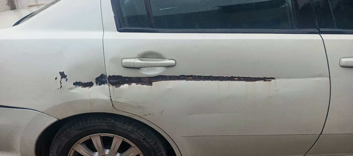 مسبوشي كلنت حرة للبيع رقم بغداد مشروع وطني مصبوغة حزام صدر جديد تايرات جدد تبريد شغال ثلج السعر٧٥ وبيه مجال للشراي للاستفسار*********** المكان مدينة الصدر
