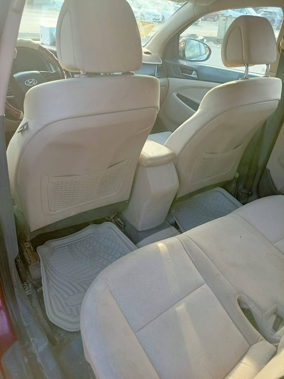 سياره توسان موديل 2016 وارد امريكي حادثهه بنيد وجاملغ والصندوك بيه صبغ ومعجون رقم ميسان نكليزي سنويه 2029 تنتهي تبريد  شغال مكينه كير  مكفولات سياره فول عده التنته بصمه الكشنات تحكم كهربائية  ومداور ثاني يوم *********** ميسان
