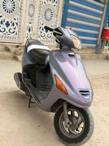 دراجه فراشه للبيع نضيفه نثيه لون متغير السعر 550وبيه مجال اي استفسار ***********
