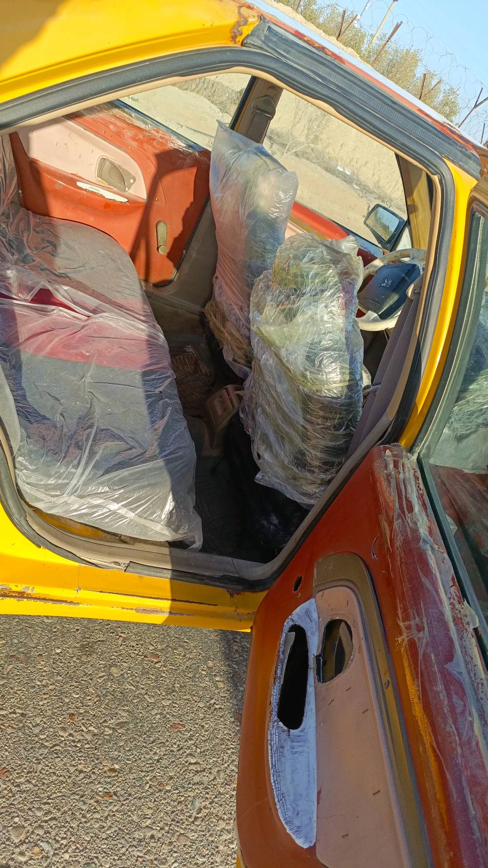 سلام عليكم بيجو   405.
موديل 2012 سنويه عضم عاج منتهيه راعيها ما اندله 
دينمو جديد سلف جديد باتري جديد حداديه صدر توه شدها زوج تار  كهربائيات شغله كلها
جاهزه محرك توه مجفت  سياره جاهزه. 
مكاني البصره كرمت علي ابو صخير
سعرها 10ورقات 

***********
