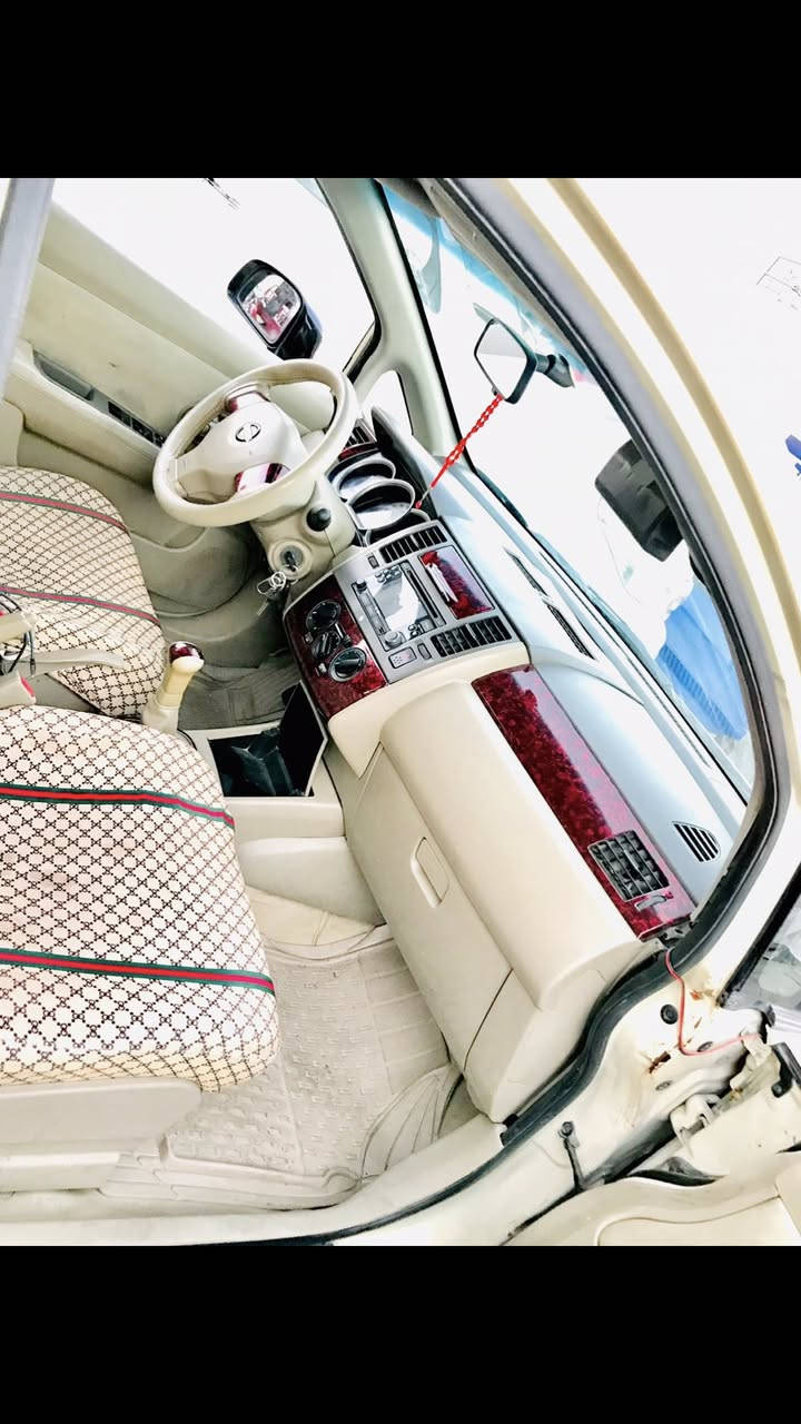 به ناوي خواي گه وره 

نيسان تيدا موديل ٢٠١٢ 
گير عادي 
٣ پارچه نيو سبوغ جي جي تعديل گجكه 
پيشي ژوري گرتيه
سعري ١١٣ وه ره قه كه ميك مجال 
شوين _ هه ولير پشت ماجدي مول 
***********
