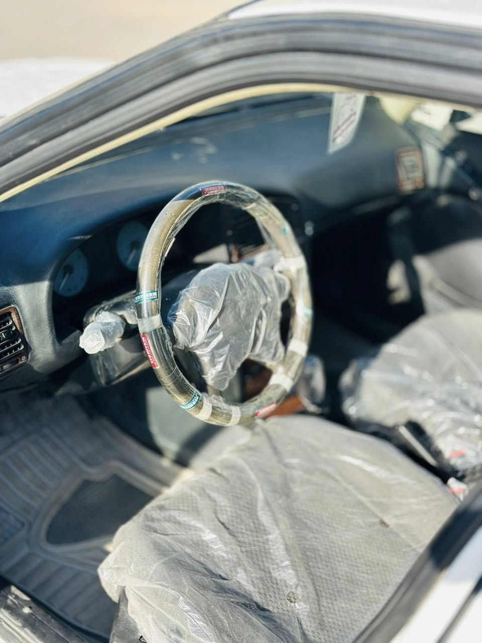 سلام عليكم بيجو بارص مديل 15 رقم نجف دولي بسمي بيه بس باب السايق مبدل سياره وضع شركه تخم تاير تبريد حداديه مكينه كير كله مكفول السعر ب 54 وبيه مجال
***********
