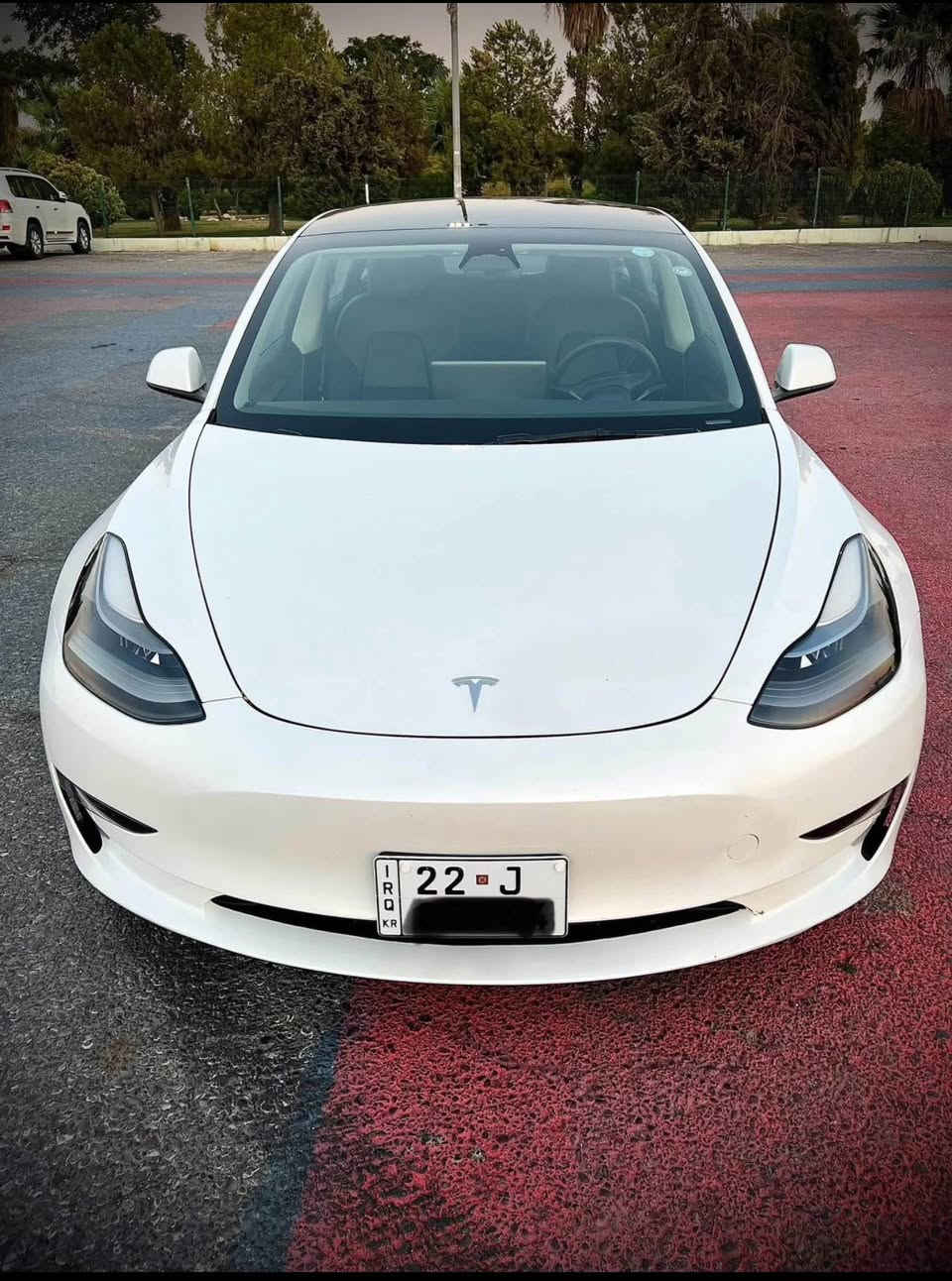 Tesla model 3 2023
قطعتين تبديل بيلادي 
شبرين دوسة صبغ
بدون دواخل ارباك 
امامي خلفي كبس 
بدون مصرف سيارة 
كهربايت بشرط
ماشي 40 الف كم 
سعر 178 ورقة مجال 
مكان اربيل 
رقم موبايل _***********
واتساب موجود

