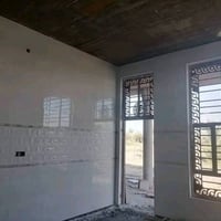 خلفه سيراميك  بورسلين دروجه ارضيات درجه اولى متفرق حاليا سكني بغداد قط...