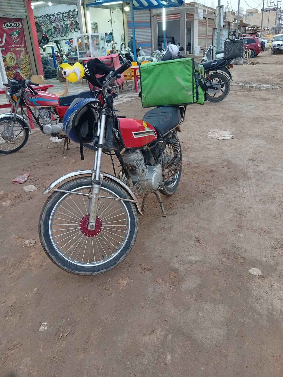 للبيع 
400 وبيها مجال 
بيه صوت بلكرنك


**إذا كنت صاحب هذا الإعلان وتريد حذفه لأي سبب، رجاءا أرسل رسالة إلى الدعم الفني**