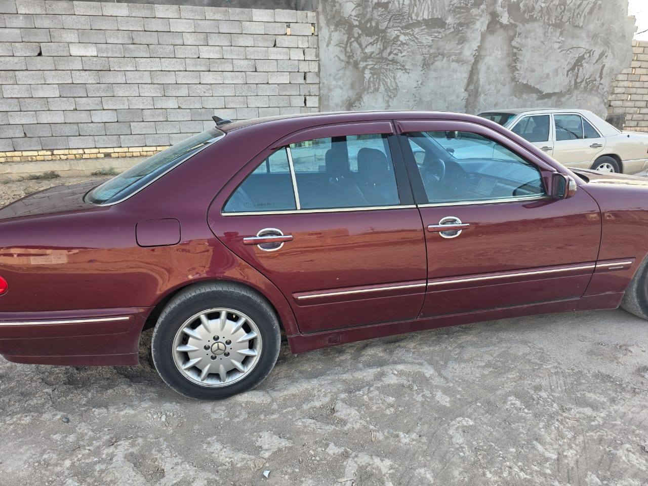 السلام عليكم للبيع مارسدس ام عيون موديل 2001 ادوات كفاله من الضربه والكص فول مواصفات فتحه كشنات جلد برده مكينه 6 سلندر السيارة جاهزة بيهة رقم وسنويه السعر 70 وبيهة مجال مكان السيارة البصرة الكرنه للستفسار *********** 
ملاحضه السياره تسجل على الستجيل الجديد القرنة, البصرة
