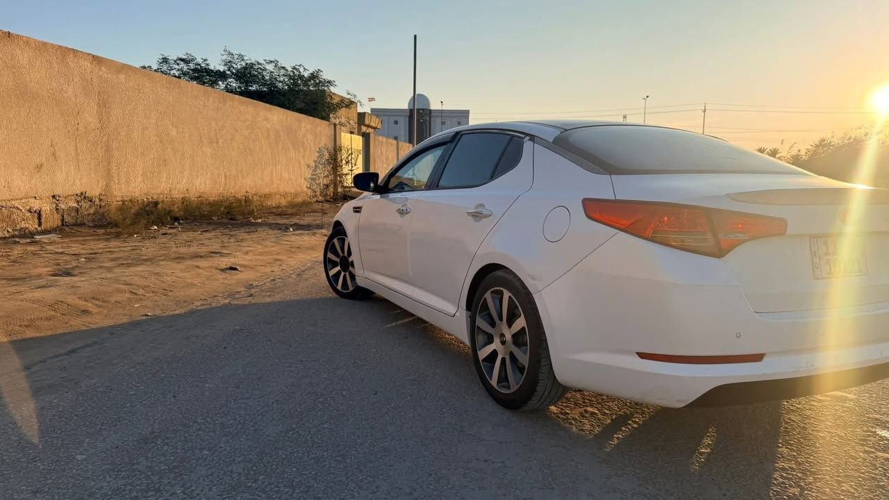 اللَّهُــمَّ صَلِّ على مُحمَّد وآل مُحمَّد ﷺ
السلام عليكم

================

للبيع كيا اوبتما 2013 خليجي

رقم بغداد الدولي بسمي

================

الضرر‼️

باب الخلف السائق تبديل

والجاملغات الاماميه ثنينهن بيهن ربع صبغ

=================

مكينة دوش 

فول مواصفات 

بصمه 

بنوراما

قطعتين تبريد 

شاشة

كاميرا

حساسات

خمسه ويل كب

ملاحضة‼️‼️‼️
بدلت الويل الاصلي الويل نجمه رياضي 
=================

السعر 133$ وبيها مجال بسيط او مراوس حسب القناعة نزل شعندك ورزق على الله

📍مكان السيارة بابل/قضاء القاسم 

📞***********
