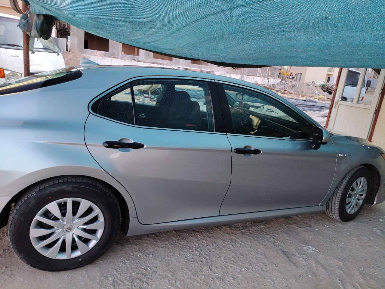 السلام عليكم 
تويوتا كامري موديل 2021 هايبرد وارد امريكي حادثها كلش حلو خلفي جاملغ وقبق الجنطه سياره فول عدا الفتحه بصمة تشغيل وبصمة ابواب وصندوق بصمة هندبريك بصمه تحديد مسار كامره خلفية دواره قطعتين تبريد شاشة اعطال وبيها هواي مواصفات بعد سياره جديده وجاهزه ما تصرف عليها برغي كامله من كلشي السعر ١٩٥ وبي مجال
للتواصل *********** بغداد, العراق
